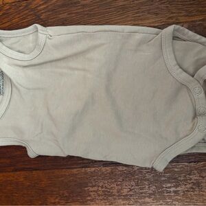 H&M Cream Organic Cotton Baby Bodysuit
